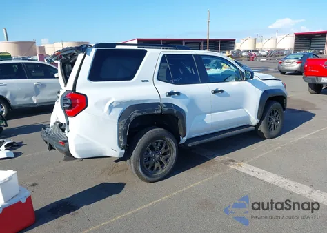 2025 Toyota 4Runner Sr5 z USA, uszkodzony, nr VIN JTEVA5AR4S5001683